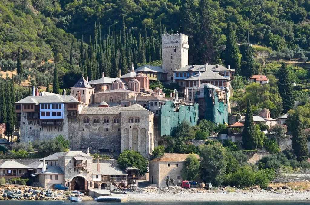 ギリシャの「男性専用」島：別世界