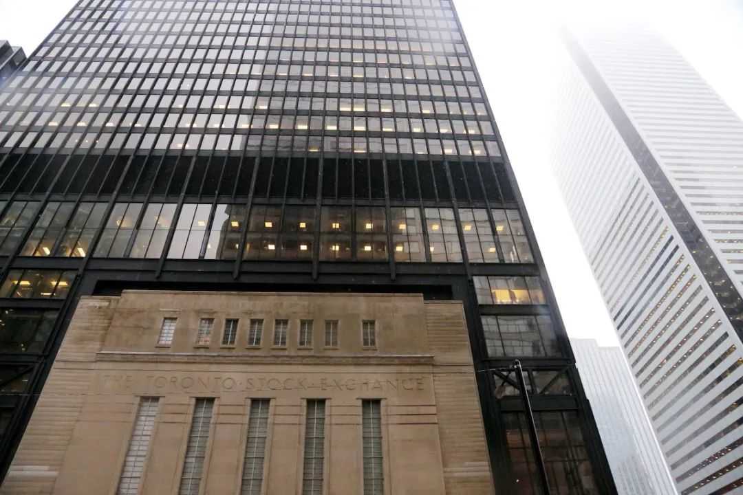 カナダのS&amp;P/TSXは不動産が牽引し関税の影響は弱く、0.35%上昇